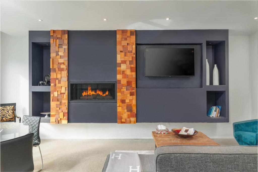 New Modern 1400 Sq Ft Coach House Near Everything Toronto Exterior photo