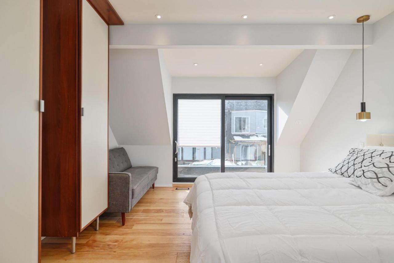 New Modern 1400 Sq Ft Coach House Near Everything Toronto Exterior photo