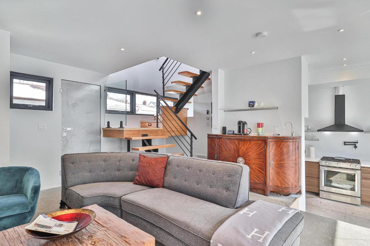 New Modern 1400 Sq Ft Coach House Near Everything Toronto Exterior photo