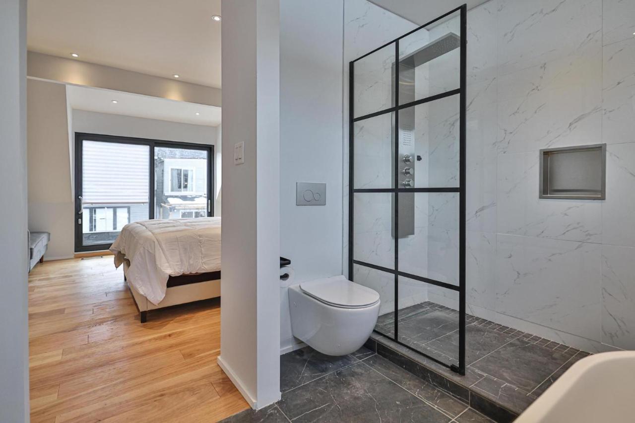 New Modern 1400 Sq Ft Coach House Near Everything Toronto Exterior photo