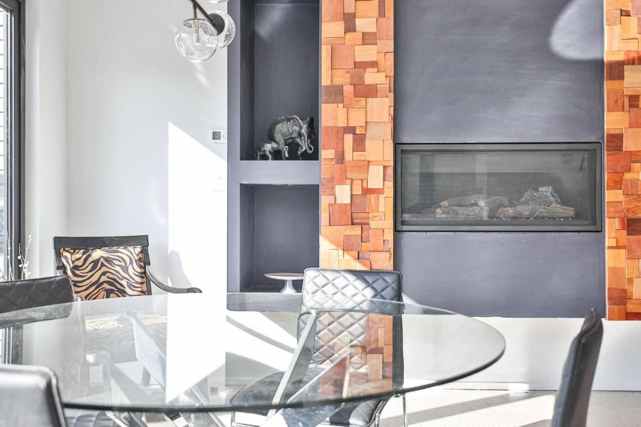New Modern 1400 Sq Ft Coach House Near Everything Toronto Exterior photo