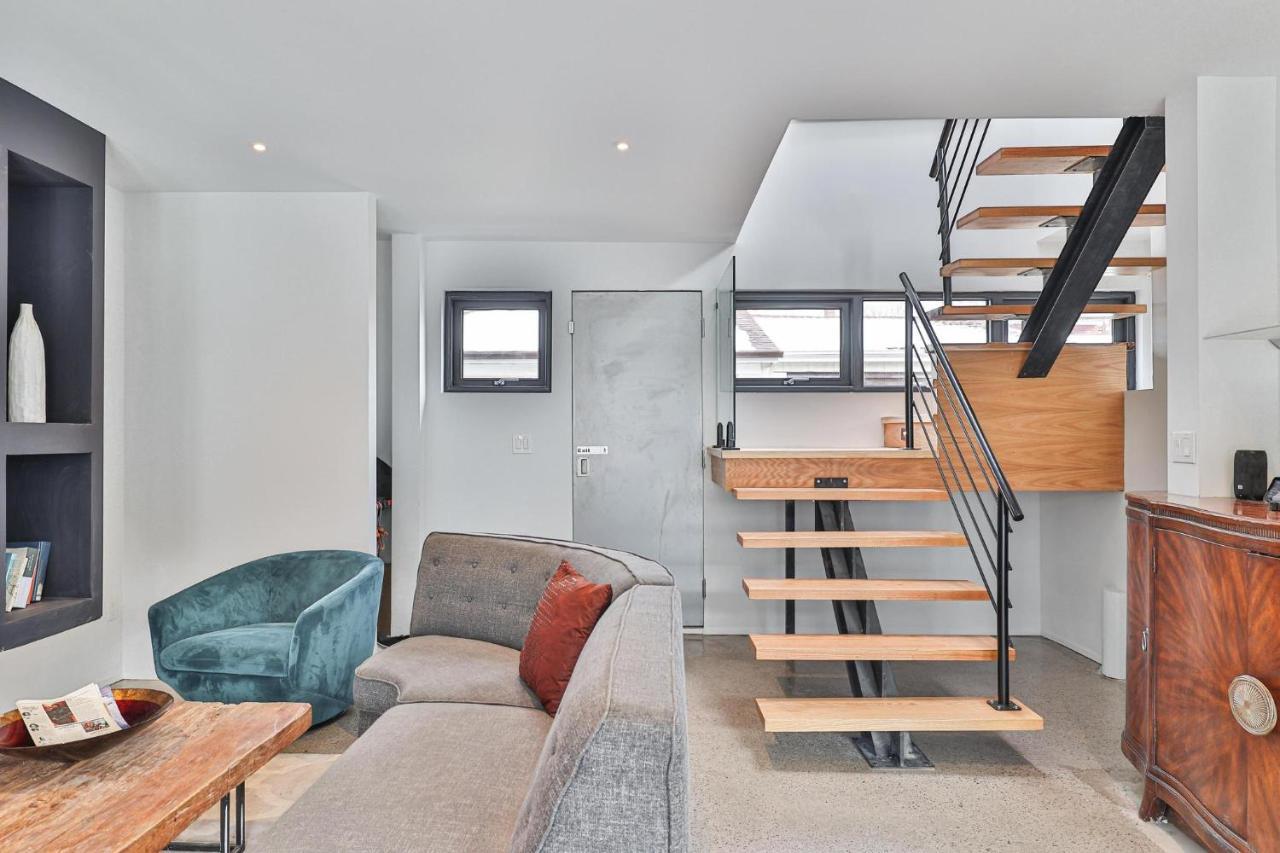 New Modern 1400 Sq Ft Coach House Near Everything Toronto Exterior photo